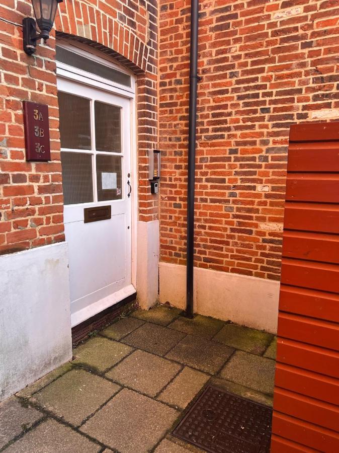 The Farthings, Romsey Apartment Экстерьер фото